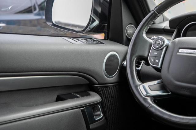 2017 Land Rover Discovery SE