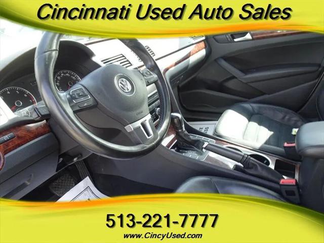 2013 Volkswagen Passat 3.6L V6 SEL Premium