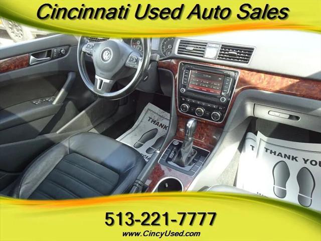2013 Volkswagen Passat 3.6L V6 SEL Premium