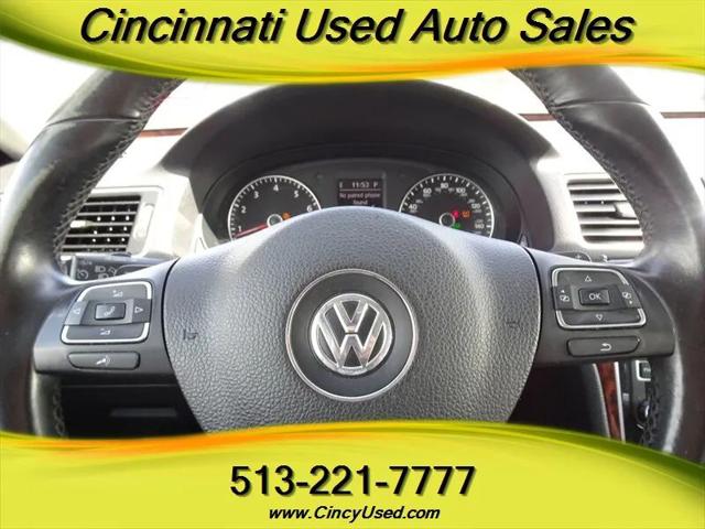 2013 Volkswagen Passat 3.6L V6 SEL Premium