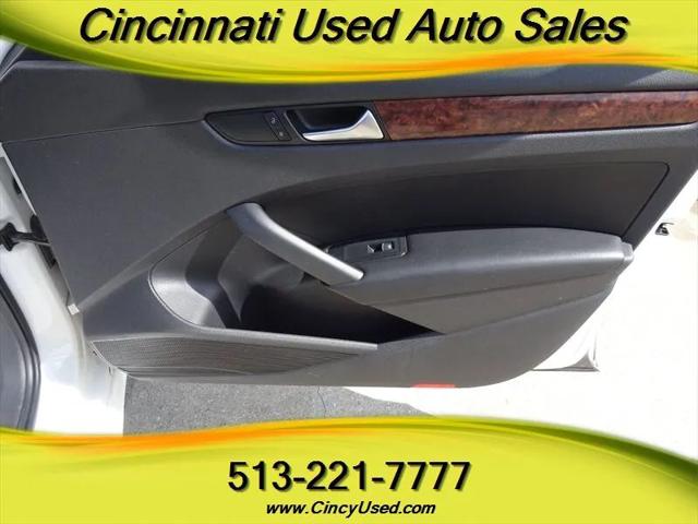 2013 Volkswagen Passat 3.6L V6 SEL Premium