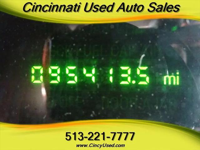 2005 Lincoln Town Car Signature Limited