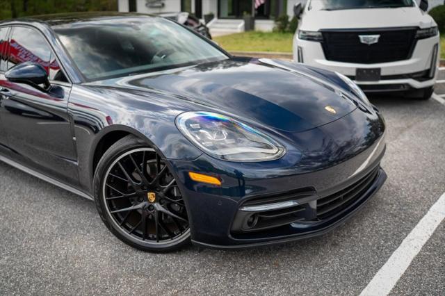 2017 Porsche Panamera Base