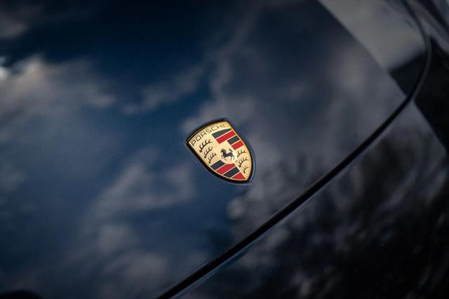 2017 Porsche Panamera Base