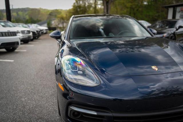 2017 Porsche Panamera Base