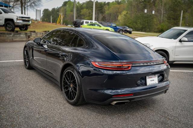 2017 Porsche Panamera Base