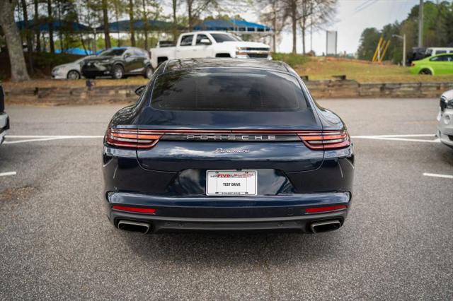 2017 Porsche Panamera Base