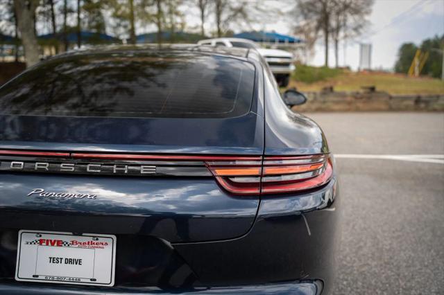 2017 Porsche Panamera Base