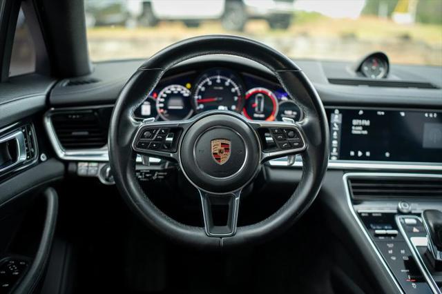 2017 Porsche Panamera Base