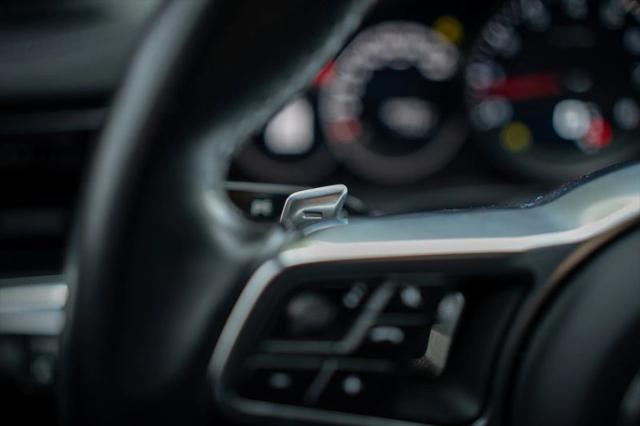 2017 Porsche Panamera Base