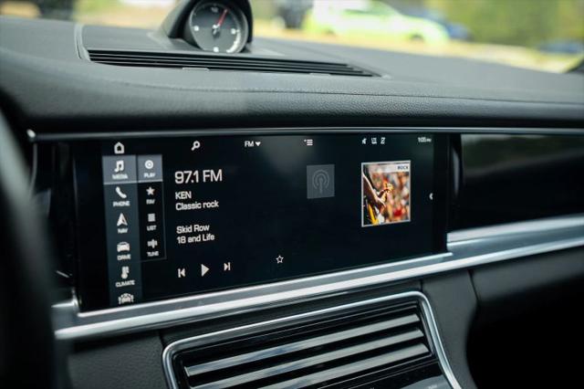 2017 Porsche Panamera Base