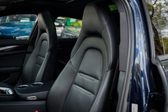 2017 Porsche Panamera Base