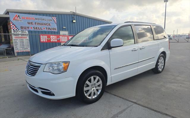 2016 Chrysler Town & Country Touring