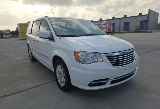 2016 Chrysler Town & Country Touring