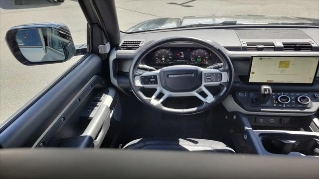 2024 Land Rover Defender 130 P400 X-Dynamic SE
