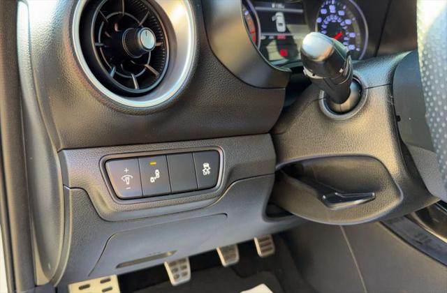 2023 Kia Forte GT Manual