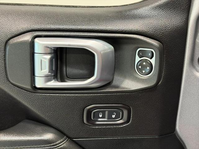2019 Jeep Wrangler Unlimited Sahara Altitude 4x4