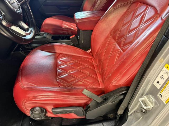 2019 Jeep Wrangler Unlimited Sahara Altitude 4x4