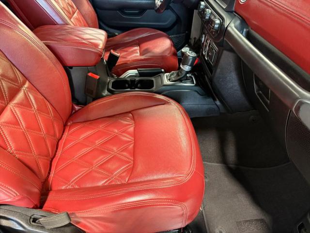 2019 Jeep Wrangler Unlimited Sahara Altitude 4x4