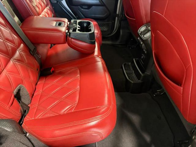 2019 Jeep Wrangler Unlimited Sahara Altitude 4x4