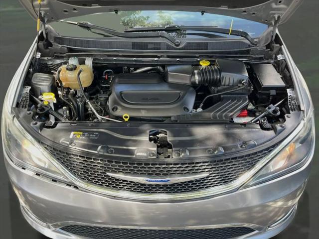 2020 Chrysler Pacifica Touring L