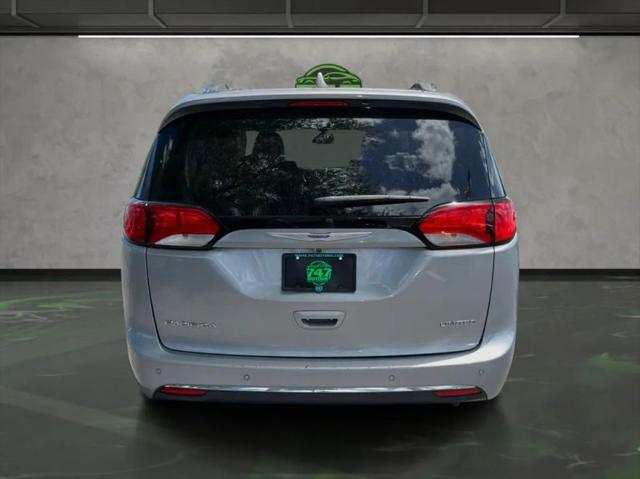 2020 Chrysler Pacifica Touring L