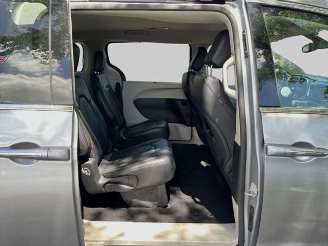 2020 Chrysler Pacifica Touring L