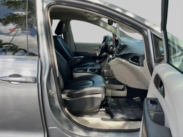 2020 Chrysler Pacifica Touring L