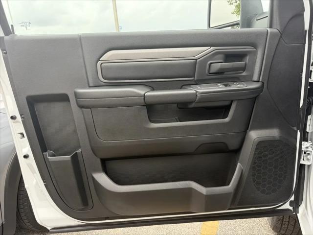 2026 Ram 3500 Tradesman/Big Horn