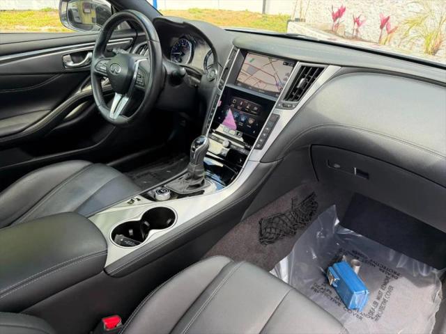 2017 INFINITI Q60 3.0t Premium