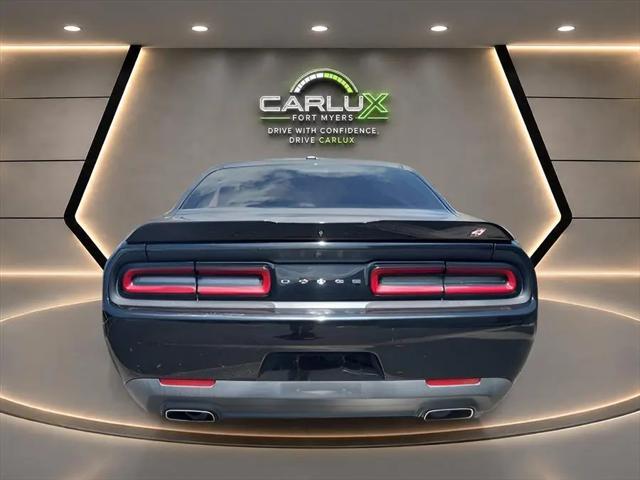 2019 Dodge Challenger SXT AWD
