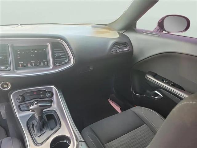 2019 Dodge Challenger SXT AWD