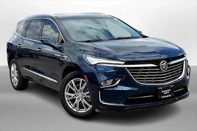 2024 Buick Enclave Essence FWD