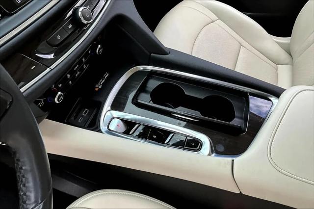 2024 Buick Enclave Essence FWD