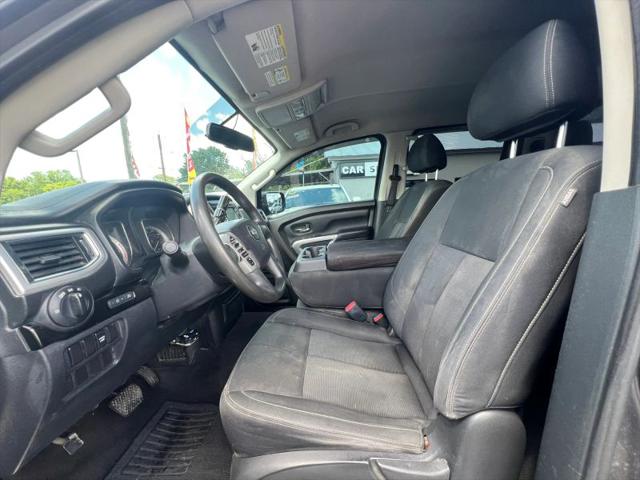 2017 Nissan Titan SV