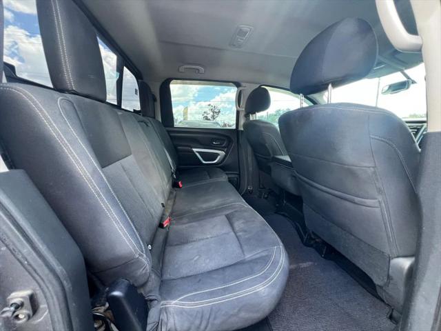 2017 Nissan Titan SV