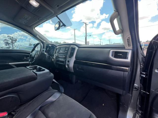 2017 Nissan Titan SV