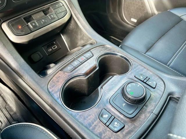 2023 GMC Acadia AWD Denali