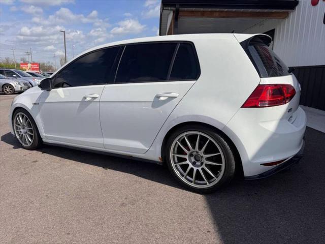 2015 Volkswagen Golf GTI 2.0T SE 4-Door