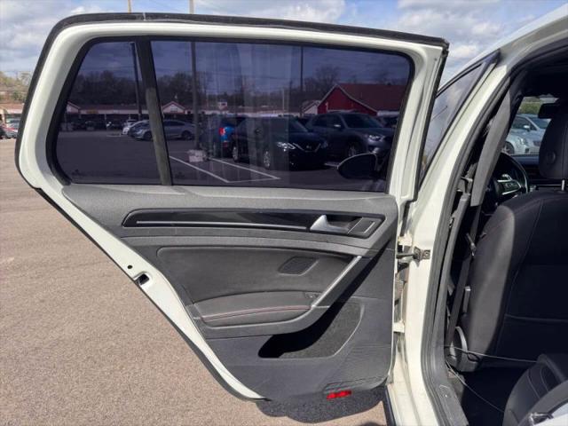 2015 Volkswagen Golf GTI 2.0T SE 4-Door