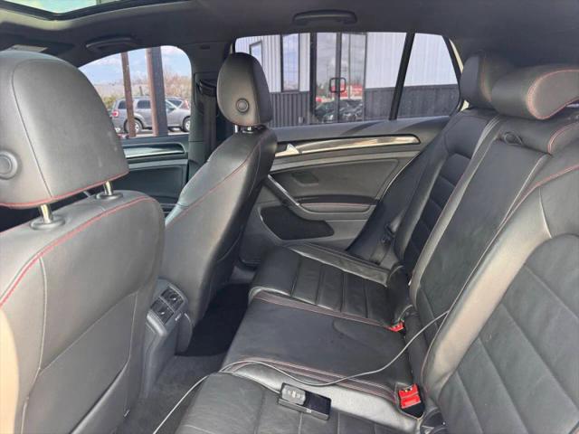 2015 Volkswagen Golf GTI 2.0T SE 4-Door