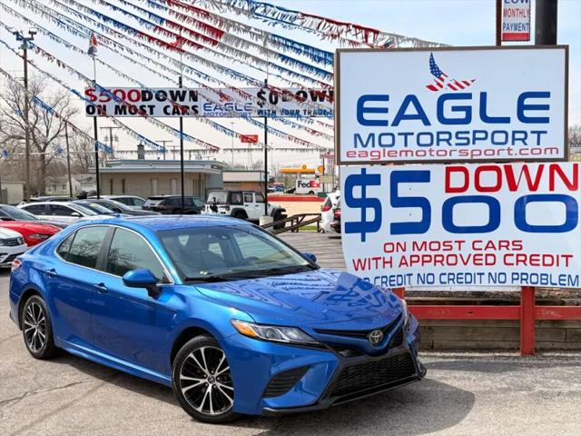 2020 Toyota Camry SE