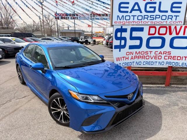 2020 Toyota Camry SE