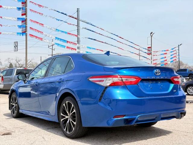 2020 Toyota Camry SE