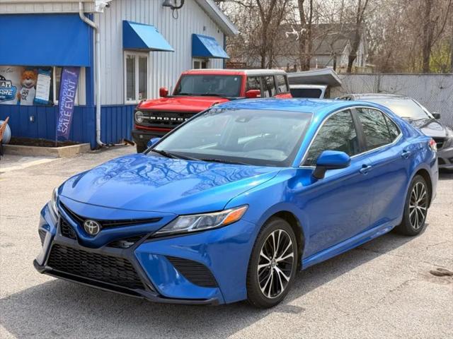 2020 Toyota Camry SE