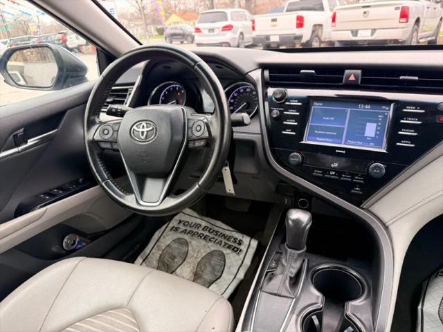 2020 Toyota Camry SE