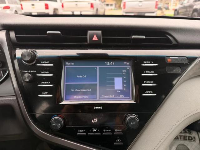 2020 Toyota Camry SE