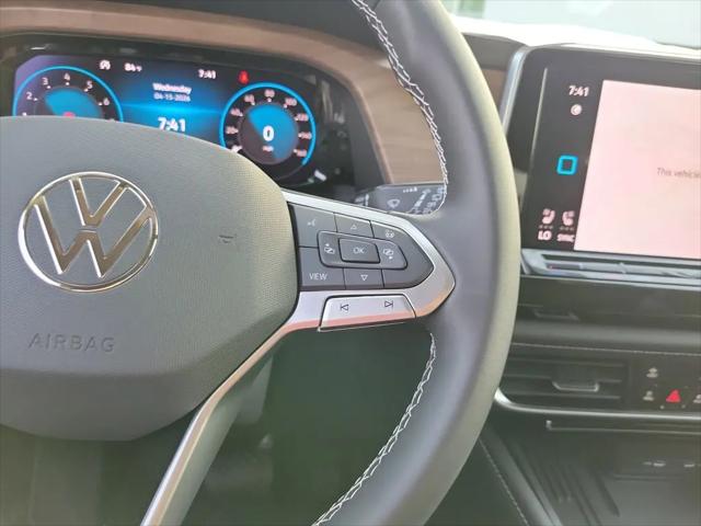 2026 Volkswagen Atlas SE with Technology