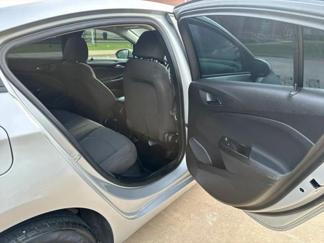 2018 Chevrolet Cruze LS Auto