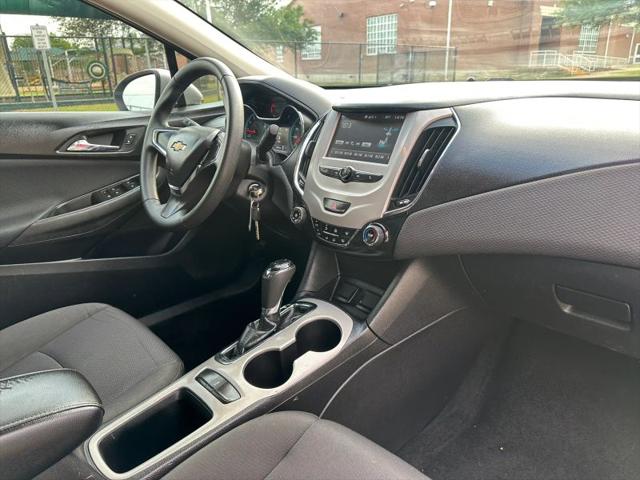 2018 Chevrolet Cruze LS Auto
